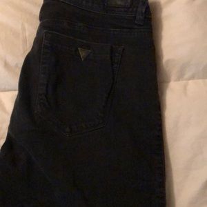 Black slim/straight skinnies Guess